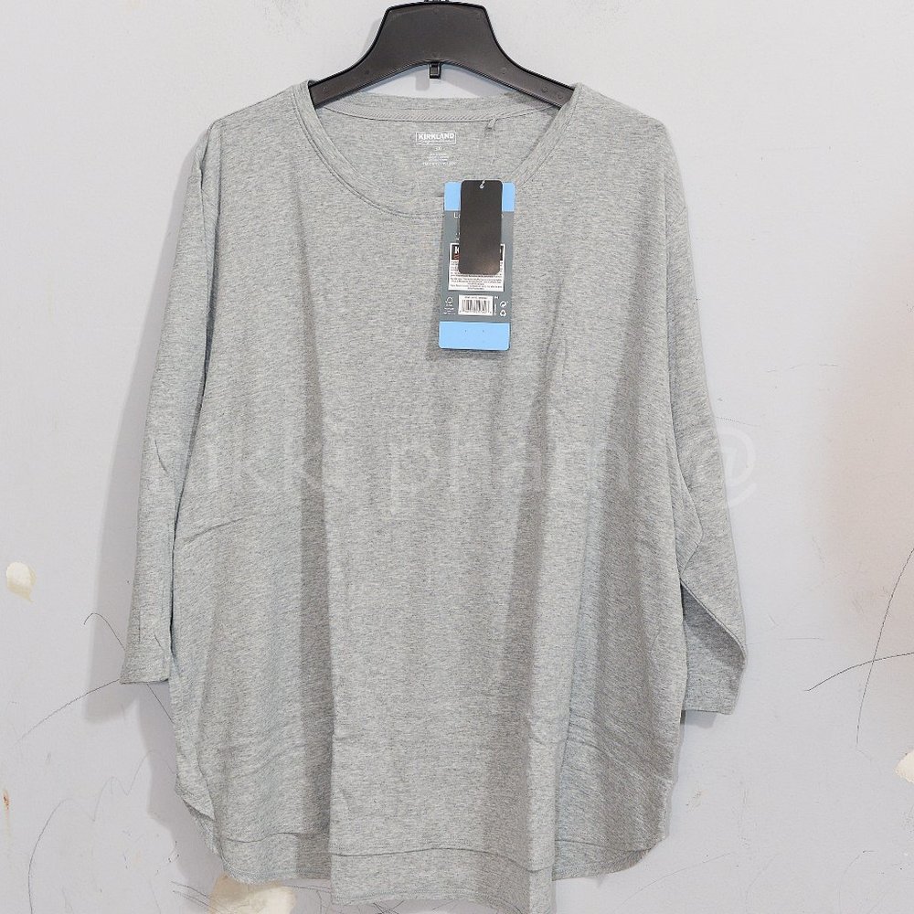 Kirkland Signature Ladies'  Slub Tee in Gray - Picture 2 of 5